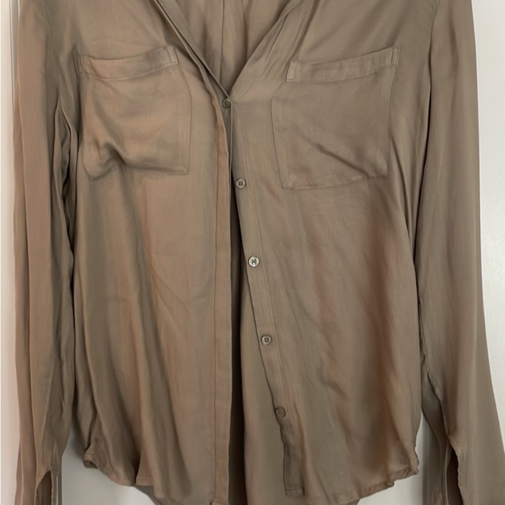 Cloth & Stone Light Olive Green Casual Button Down Shirt